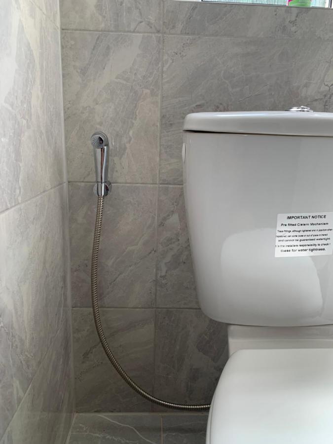 קרלובי וארי Apartment Th מראה חיצוני תמונה