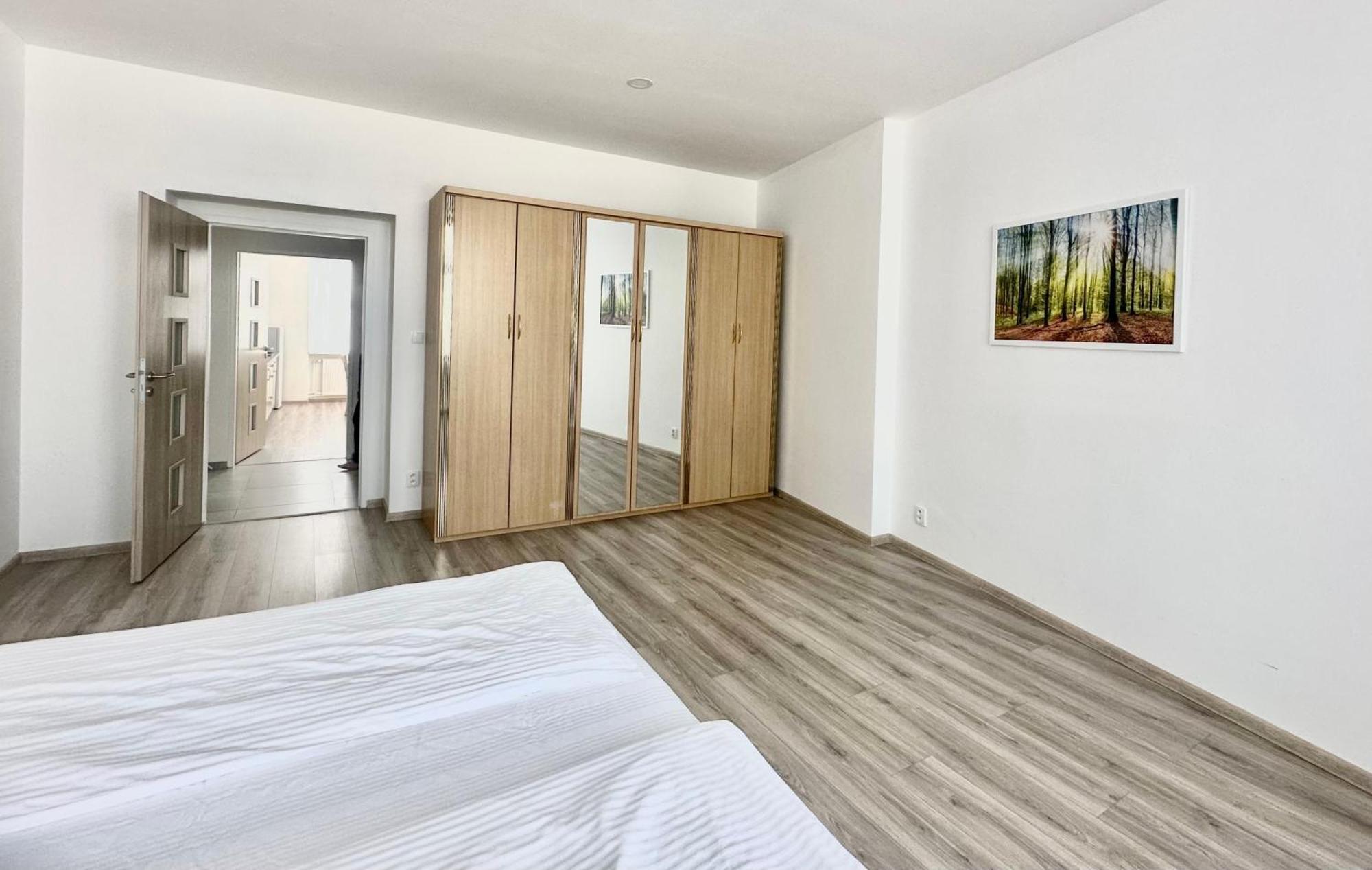 קרלובי וארי Apartment Th חדר תמונה