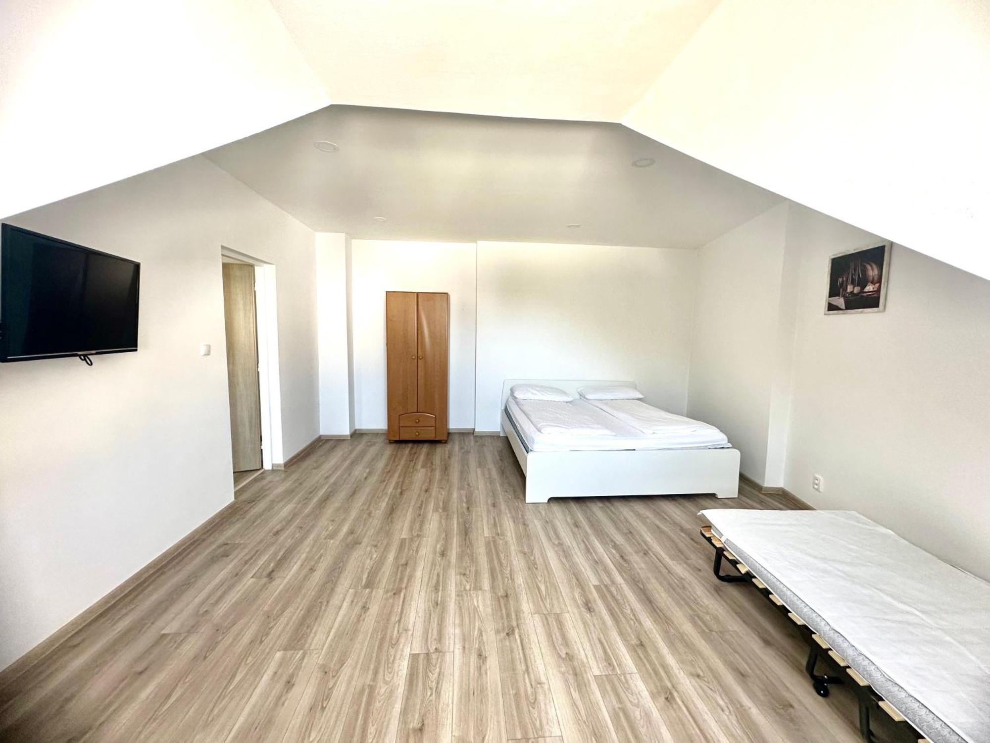 קרלובי וארי Apartment Th חדר תמונה